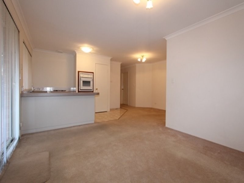 6A Kuri Green, Ballajura WA 6066