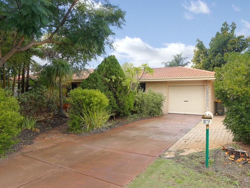 37 Jaegar Square, Ballajura WA 6066