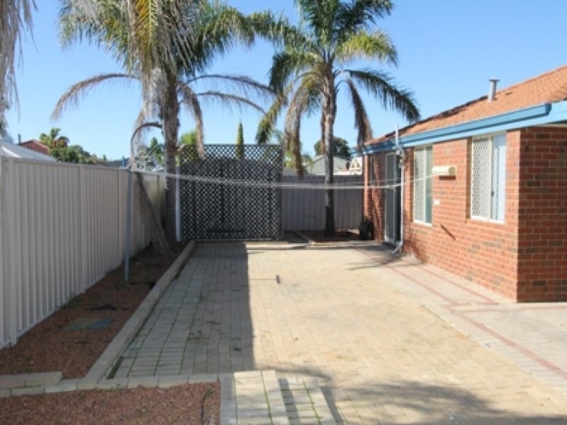 106 Guadalupe Drive, Ballajura WA 6066