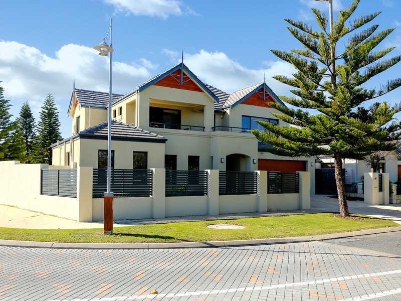 80 Amalfi Drive, Hillarys WA 6025