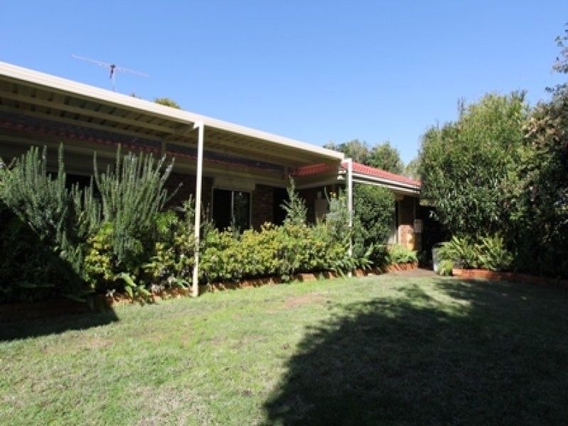 30 Kingfisher Avenue, Ballajura WA 6066