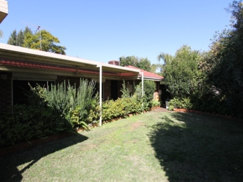 30 Kingfisher Avenue, Ballajura WA 6066