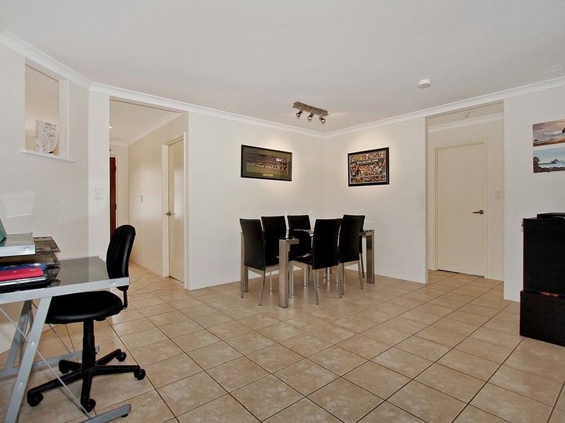 2 Zion Grove, Ballajura WA 6066