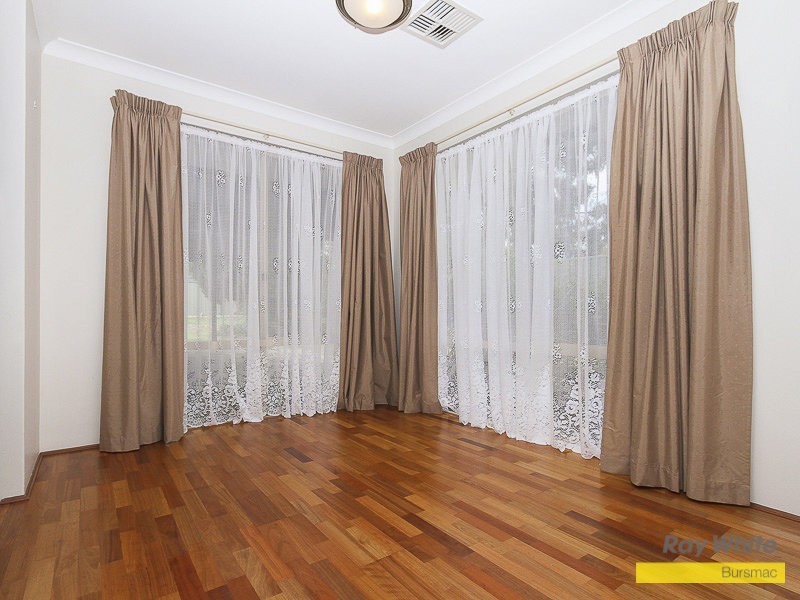 33 Kestrel Parade, Ballajura WA 6066