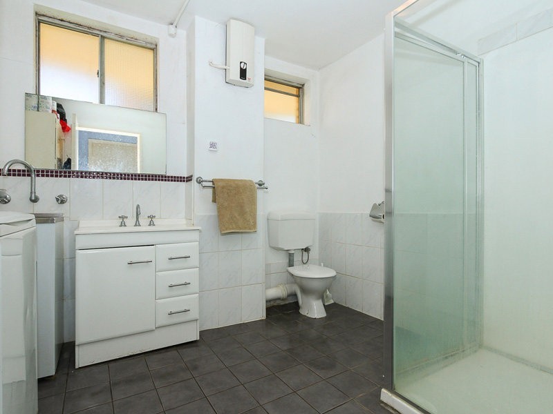 30/29 Heard Way, Glendalough WA 6016