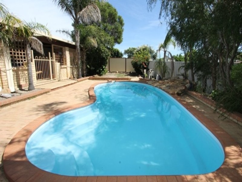 3 Roseate Court, Ballajura WA 6066