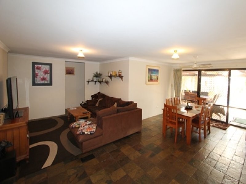 3 Roseate Court, Ballajura WA 6066