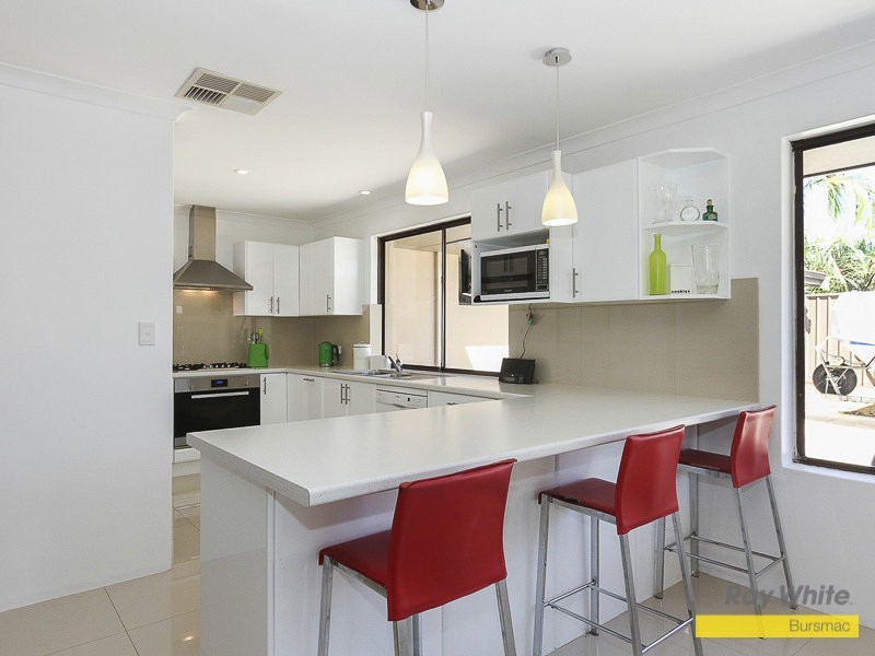 108 Kingfisher Avenue, Ballajura WA 6066