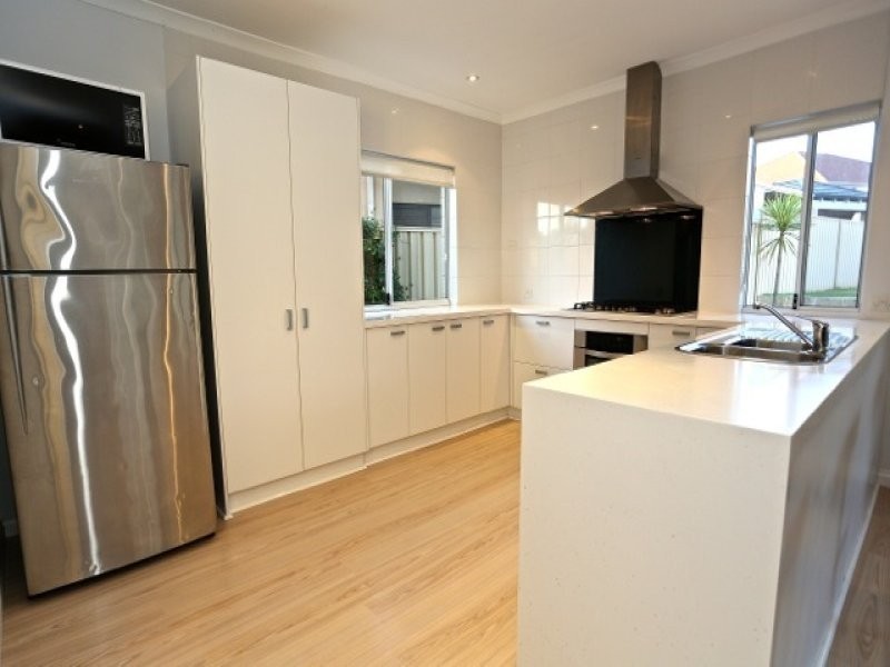 18 Turnwood Vista, Wanneroo WA 6065