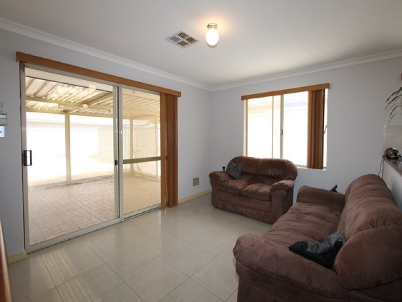 11 Degree Court, Marangaroo WA 6064