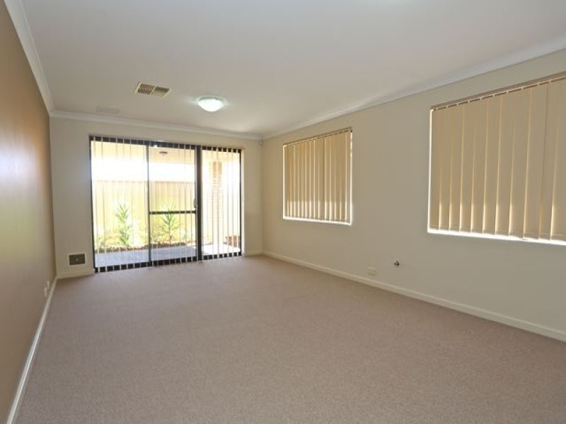 21 Trentham Road, Landsdale WA 6065