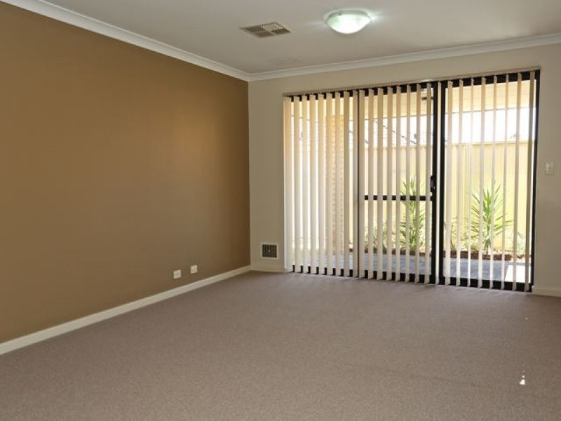 21 Trentham Road, Landsdale WA 6065