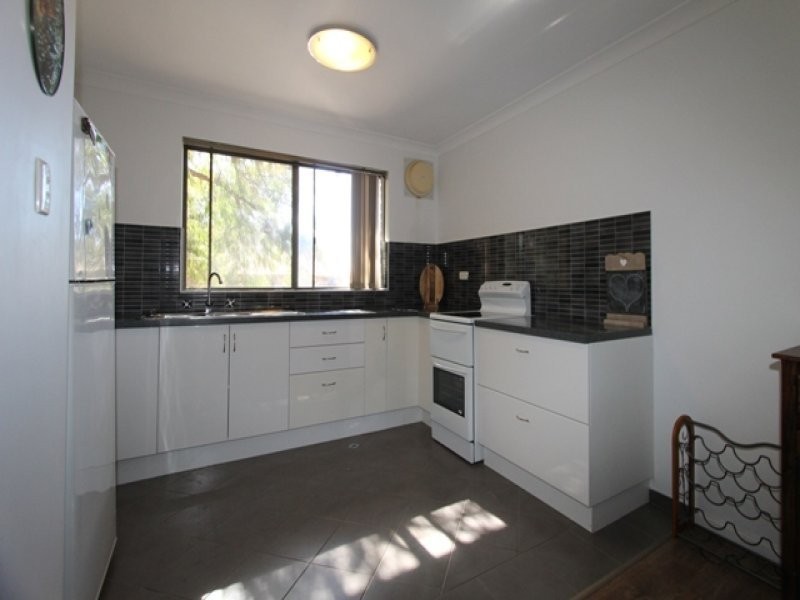 17 / 80 Edgecumbe street, Como WA 6152