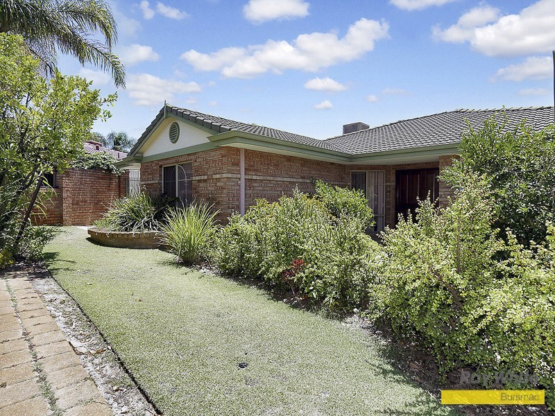 6 Mudlark Crescent, Ballajura WA 6066