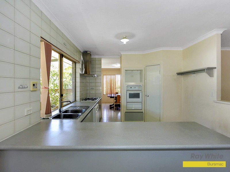 6 Mudlark Crescent, Ballajura WA 6066