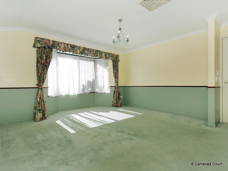 8 Carlsbad Court, Ballajura WA 6066
