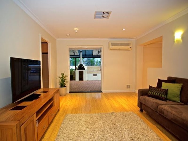 14 Agaton Street, Hamersley WA 6022