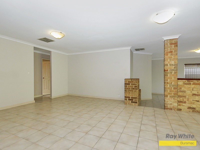 4 Goldfinch Grove, Ballajura WA 6066