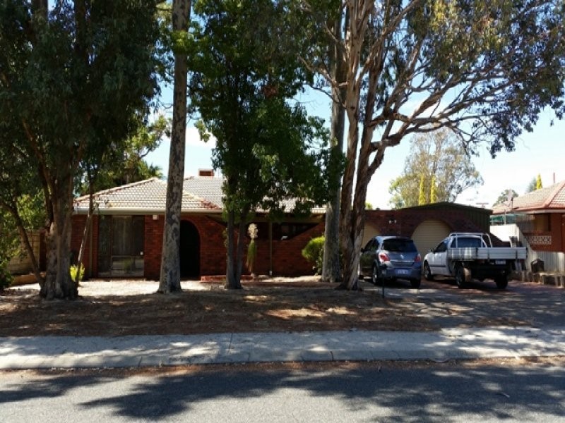 20 Solandra Way, Forrestfield WA 6058