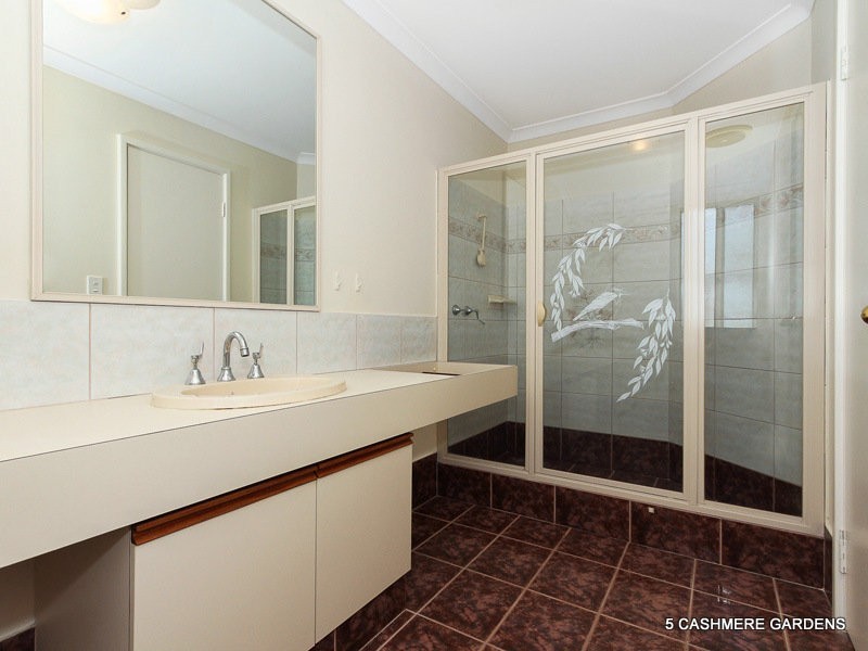 5 Cashmere Gardens, Ballajura WA 6066