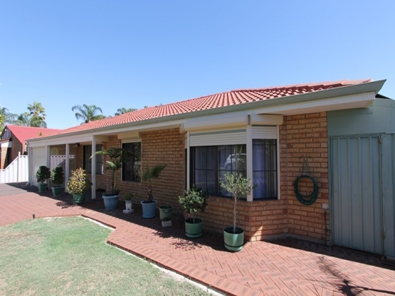41 Kingfisher Avenue, Ballajura WA 6066