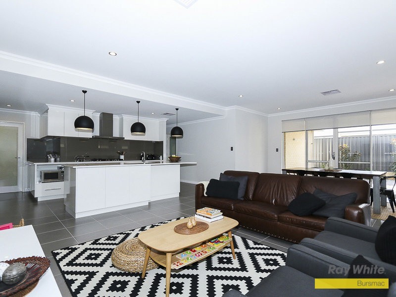 7 Malmaison Way, Landsdale WA 6065