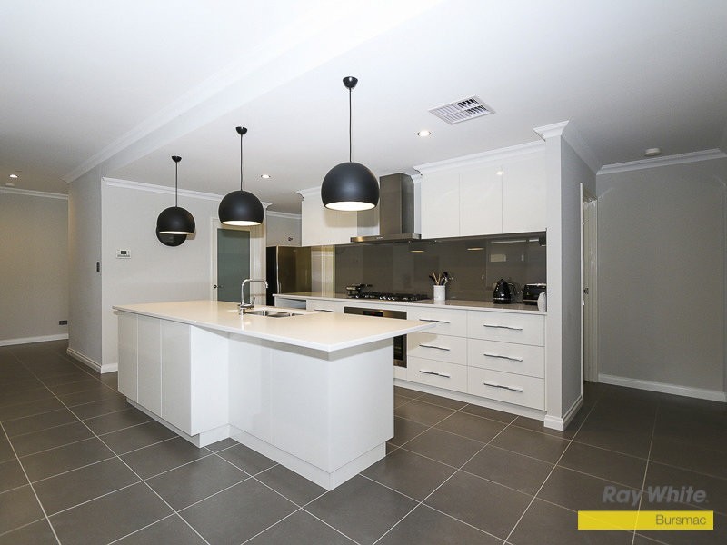 7 Malmaison Way, Landsdale WA 6065