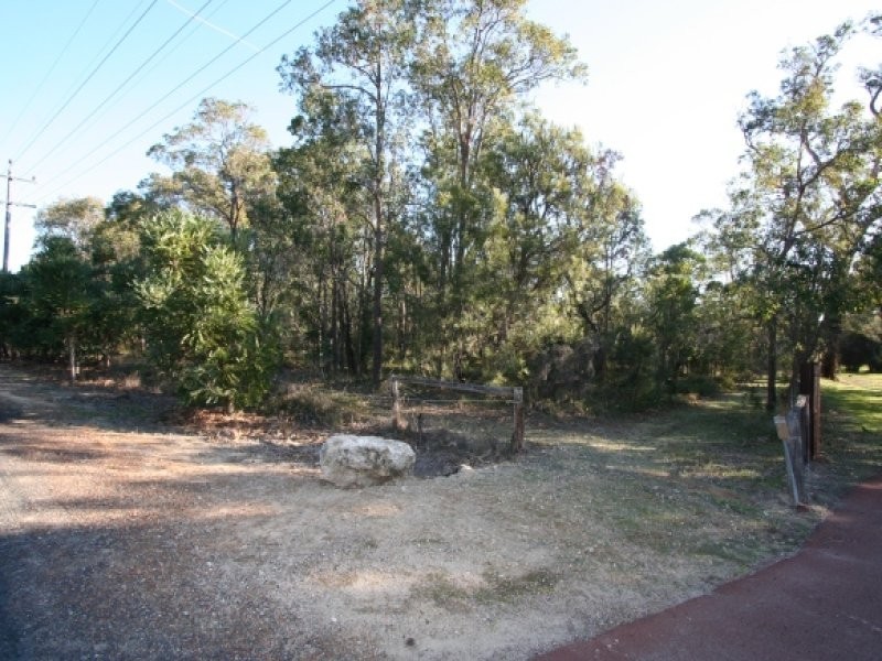59 Woodland Parade, Stake Hill WA 6210
