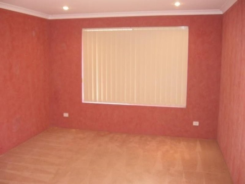 27 Yarrow Drive, Beechboro WA 6063