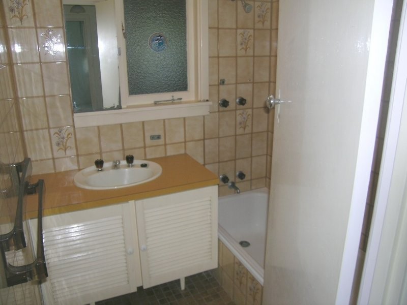 8 Compton Street, Balga WA 6061