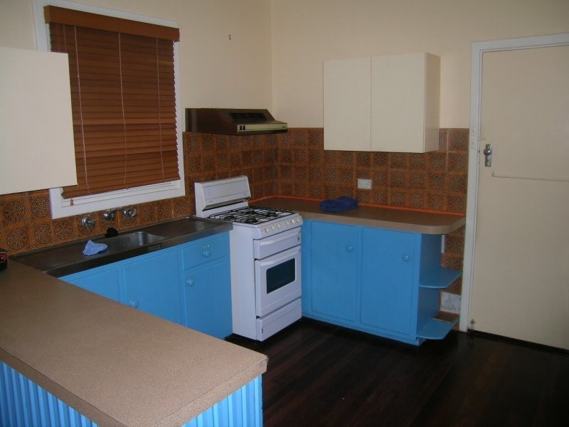 8 Compton Street, Balga WA 6061