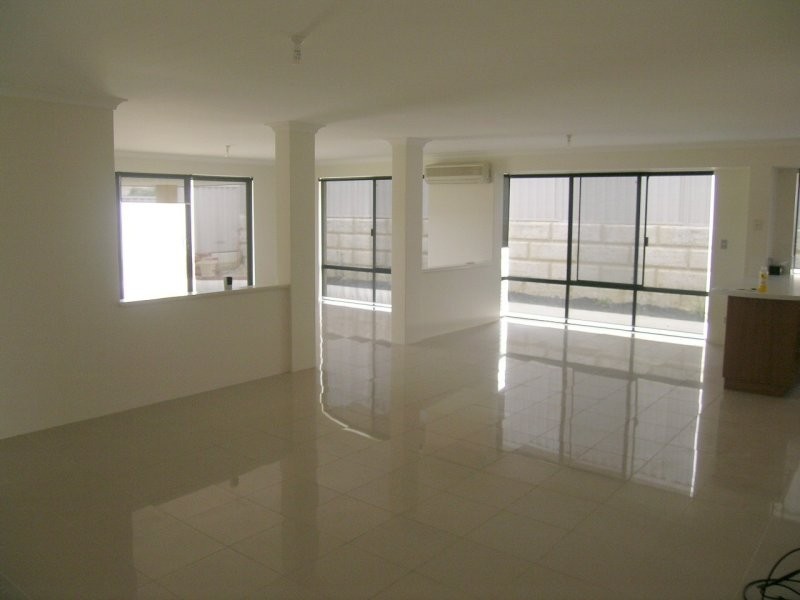 7 Rosemary Avenue, Darch WA 6065