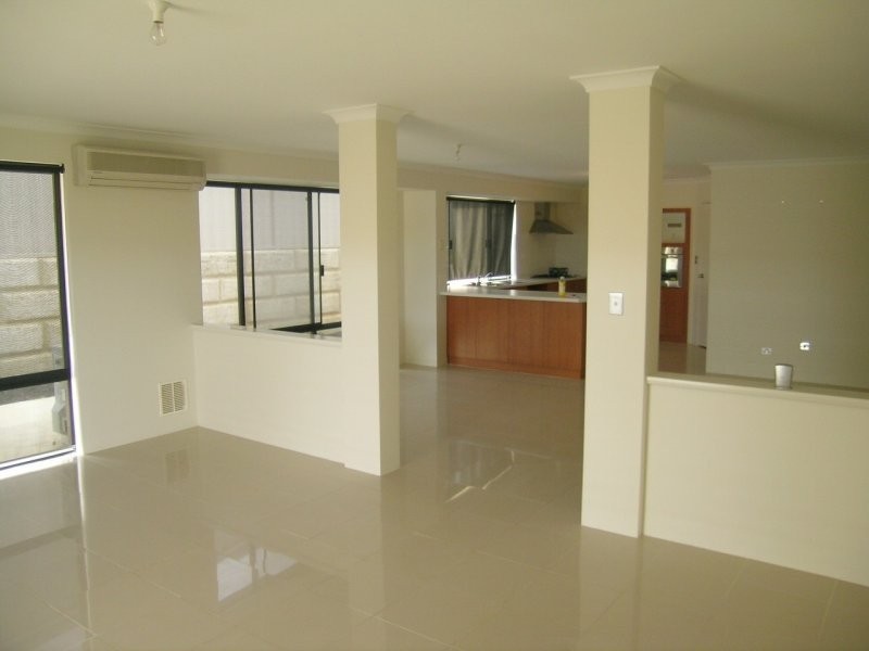 7 Rosemary Avenue, Darch WA 6065