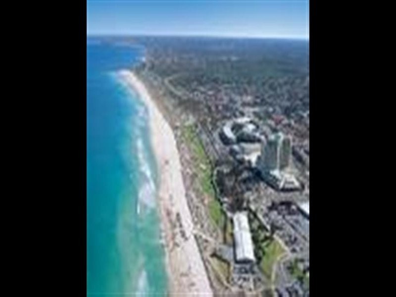 4/2 Pearl Parade, Scarborough WA 6019