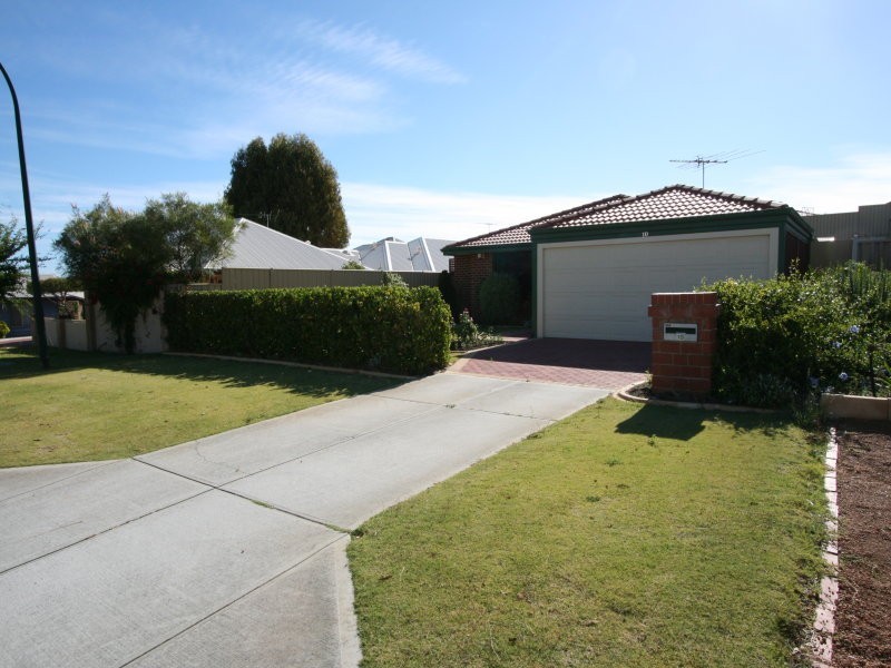10 Edale Way, Westminster WA 6061