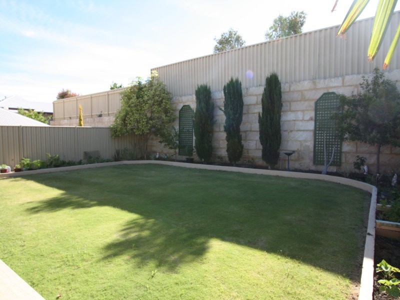 10 Edale Way, Westminster WA 6061