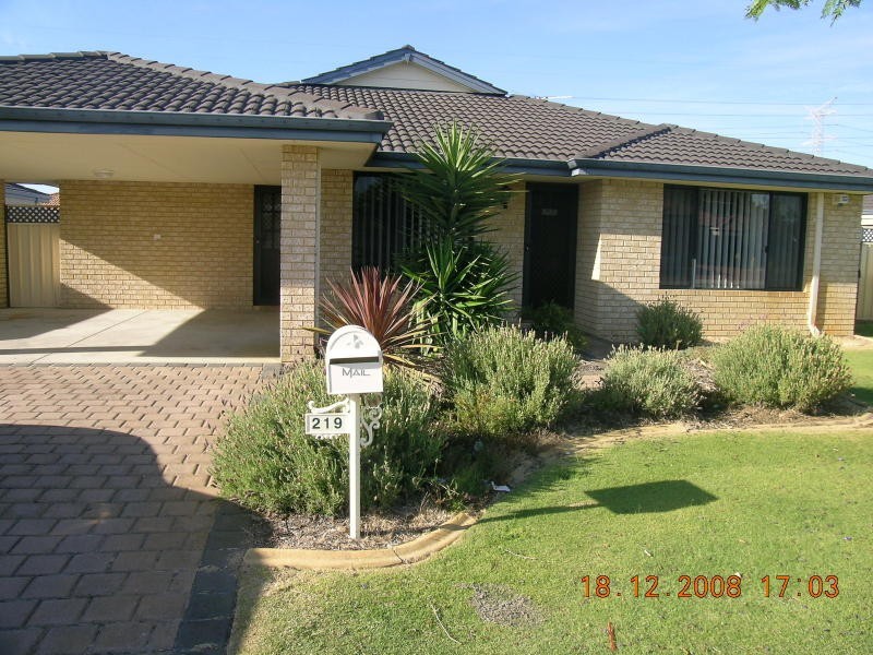 219 Bennett Springs Drive, Beechboro WA 6063