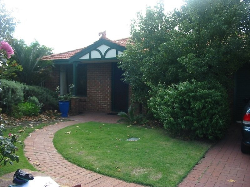 7 Knox Court, Ballajura WA 6066
