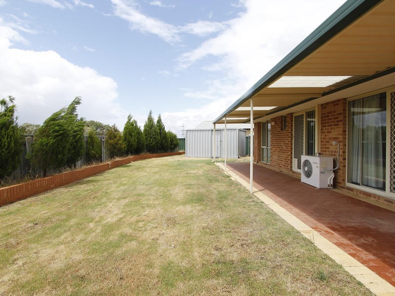 7 Lae Court, Ballajura WA 6066