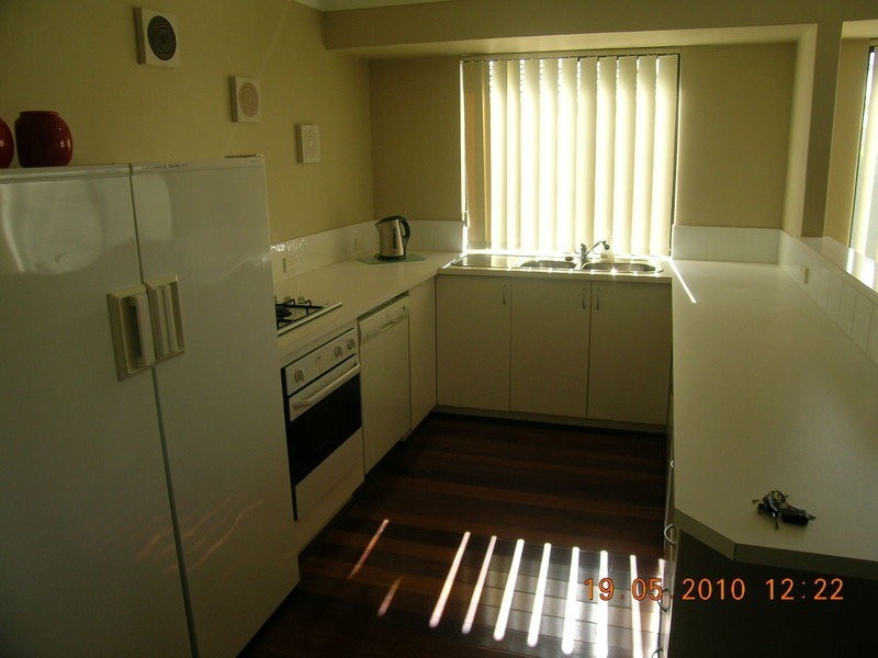 6 Dorrigo Way, South Lake WA 6164