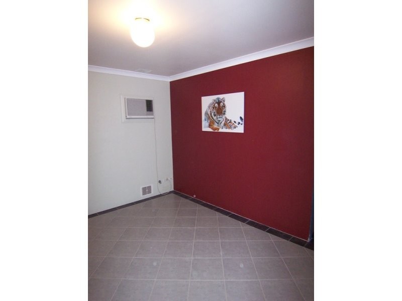 42 Yosemite Loop, Ballajura WA 6066