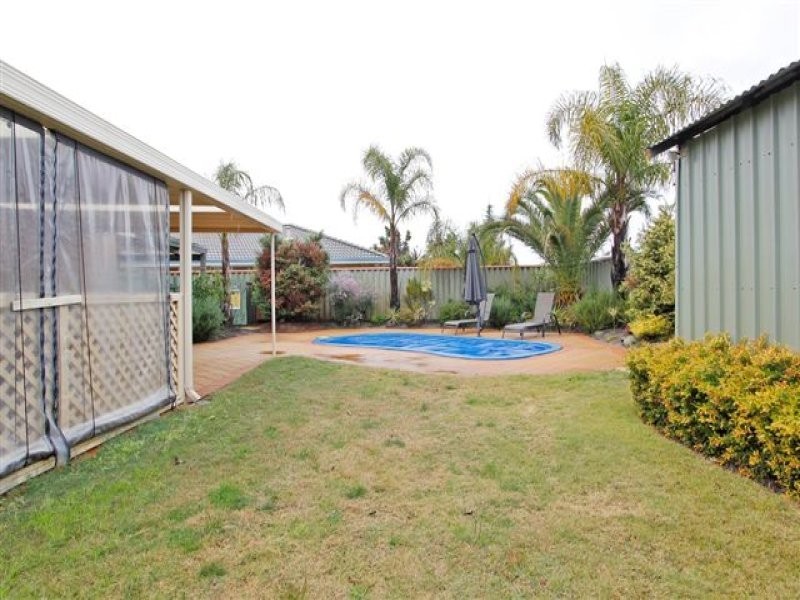 12 Hamelin Drive, Ballajura WA 6066