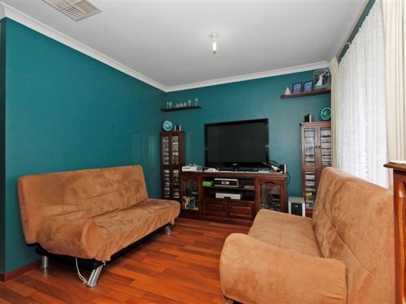 7 Wotto Gardens, Ballajura WA 6066