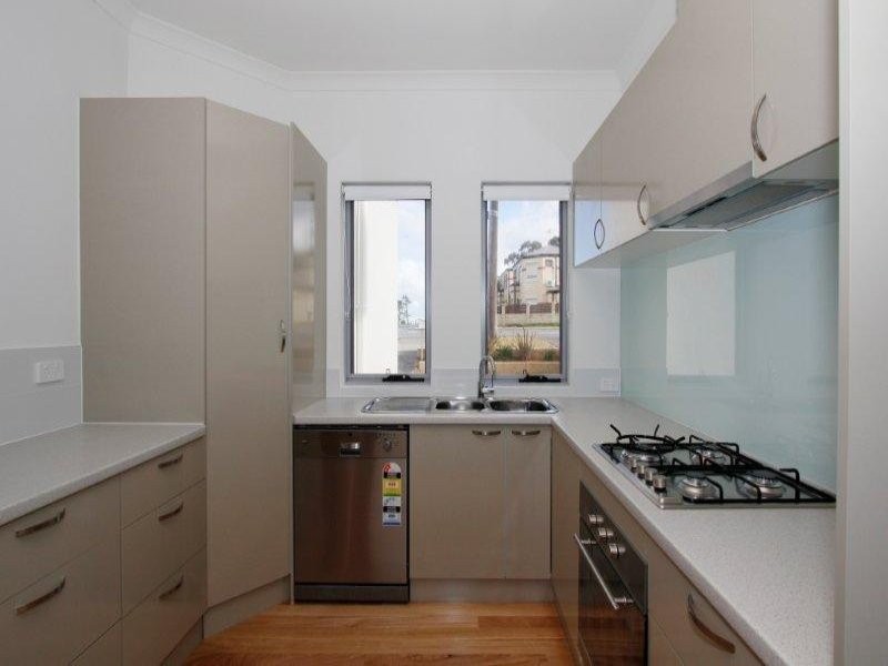 20 Walderton Avenue, Balga WA 6061