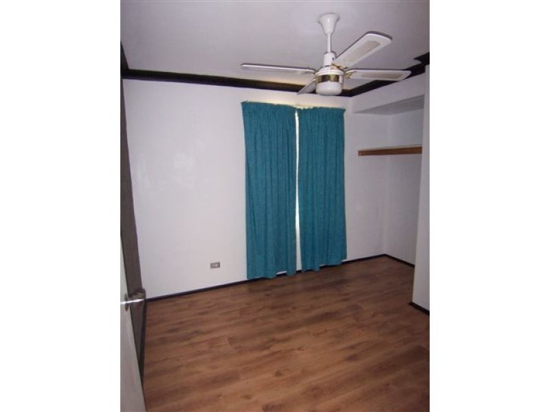 42 Yosemite Loop, Ballajura WA 6066