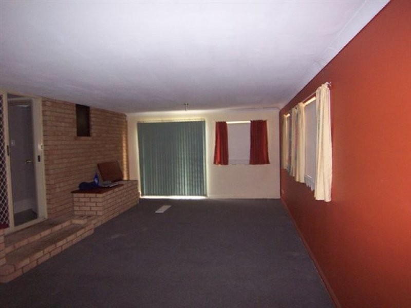 42 Yosemite Loop, Ballajura WA 6066