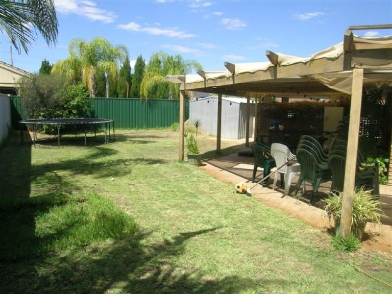 3 Plover Place, Ballajura WA 6066