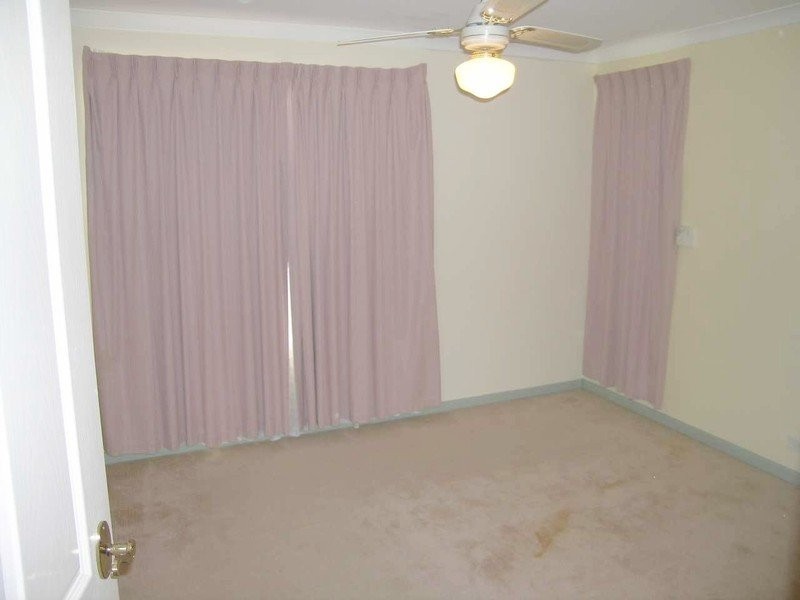 4 Woodleigh Gardens, Ballajura WA 6066