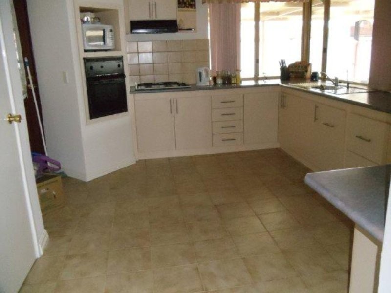 1 Weebo Place, Ballajura WA 6066