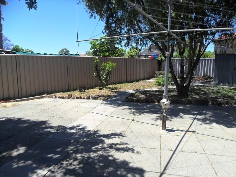 8 Compton Street, Balga WA 6061